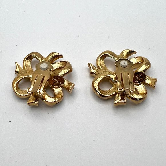 KJL for Avon Kenneth Jay Lane Lustrous Bow CLIP Earrings - Picture 3 of 5